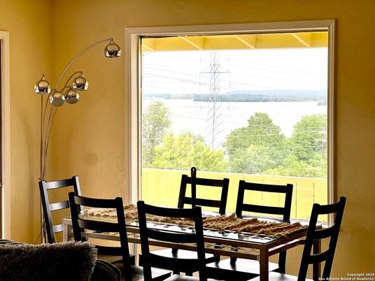 Dining room, Interior