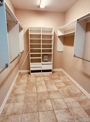 Interior, Walk-in Closets