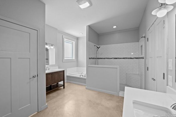 Bathroom, Interior, Recessed Lighting