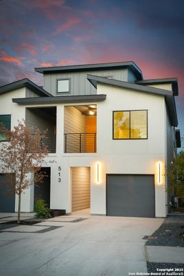 Attached, Exterior, Facade, Modern