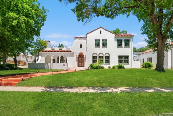 Backyard, Exterior, Facade, Spanish Mediterranean