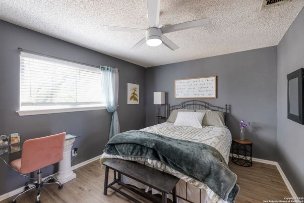Bedroom, Home Office, Interior, Wood Texture Flooring