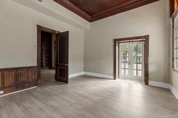 Empty room, Interior, Wooden Beams, Wooden Ceilings, Wood Texture Flooring