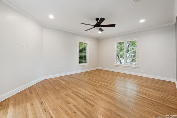 Empty room, Interior, Recessed Lighting, Wood Texture Flooring