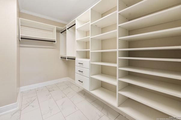 Interior, Marble, Walk-in Closets