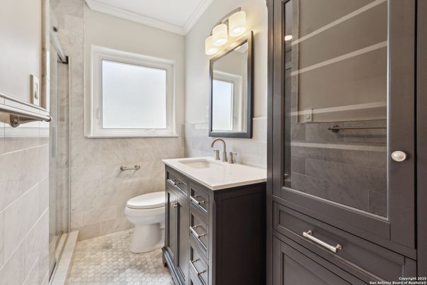 Bathroom, Interior