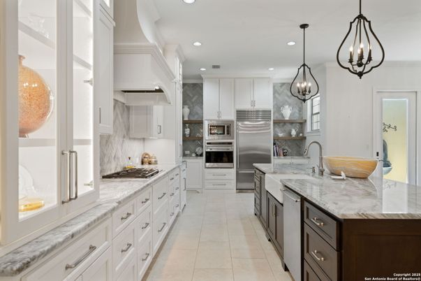 Interior, Kitchen, Pendant Lights, Recessed Lighting, Stainless Steel Appliances