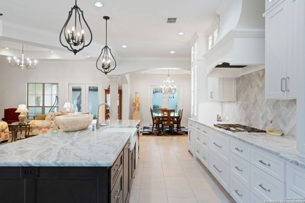 Chandelier, Dining room, Interior, Kitchen, Pendant Lights, Recessed Lighting