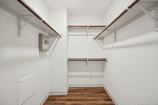 Interior, Walk-in Closets, Wood Texture Flooring