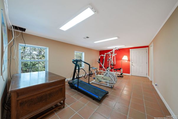 Fitness Equipment, Interior, Recessed Lighting