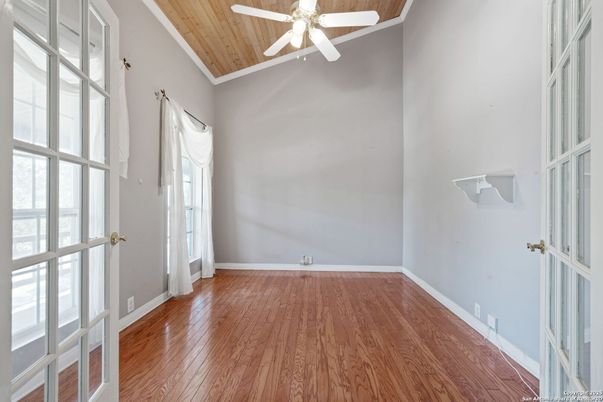 Empty room, Interior, Wooden Ceilings, Wood Texture Flooring