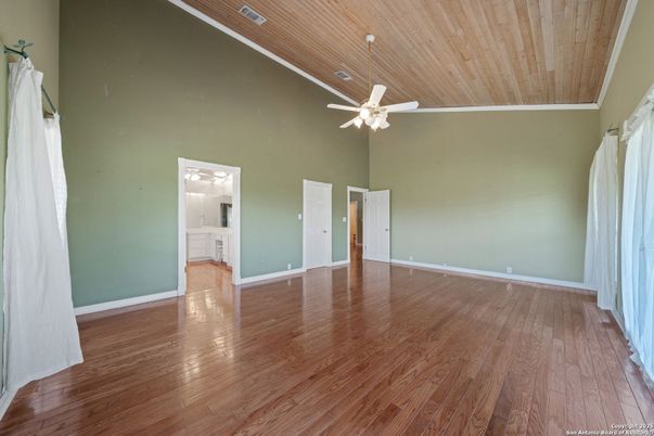 Empty room, Interior, Wooden Ceilings, Wood Texture Flooring
