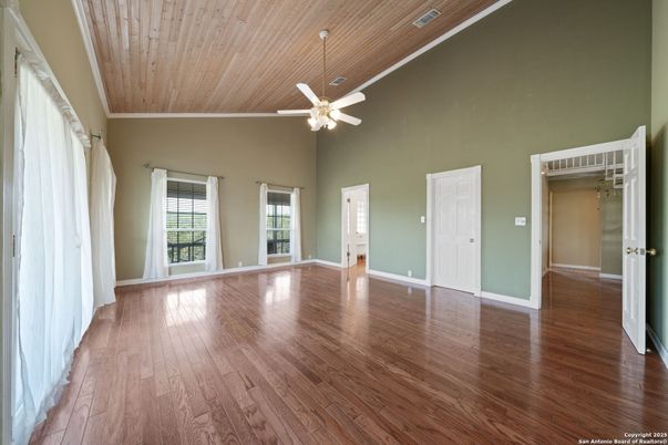 Empty room, Interior, Wooden Ceilings, Wood Texture Flooring