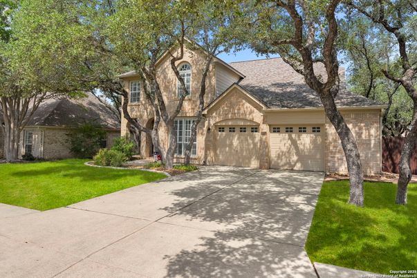 Attached, Exterior, Facade, Brick Facade, French Provincial