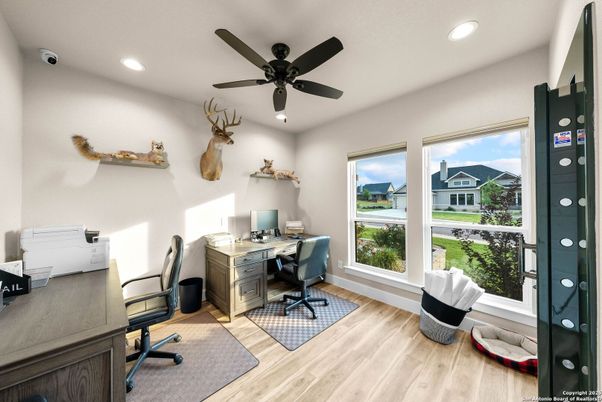 Home Office, Interior, Recessed Lighting, Wood Texture Flooring