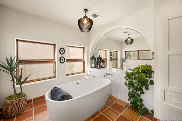 Bathroom, Free Standing Baths, Interior
