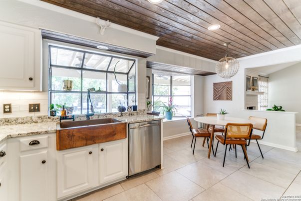 Dining room, Interior, Kitchen, Pendant Lights, Recessed Lighting, Stainless Steel Appliances, Wooden Ceilings