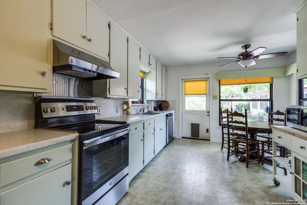 Dining room, Interior, Kitchen