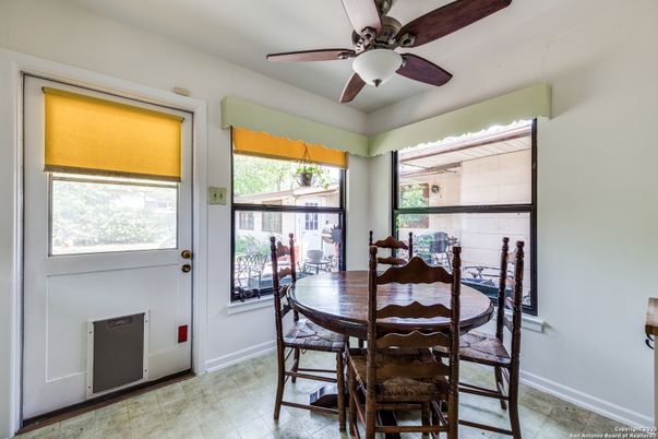 Dining room, Interior