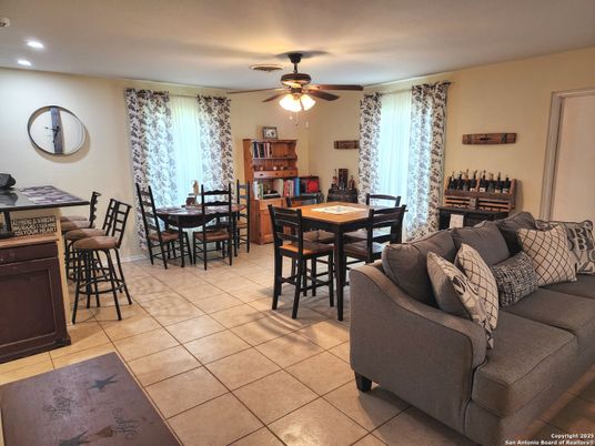 Dining room, Interior, Living room, Recessed Lighting