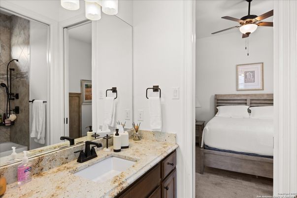 Bathroom, Bedroom, Dual Sink Vanities, Interior