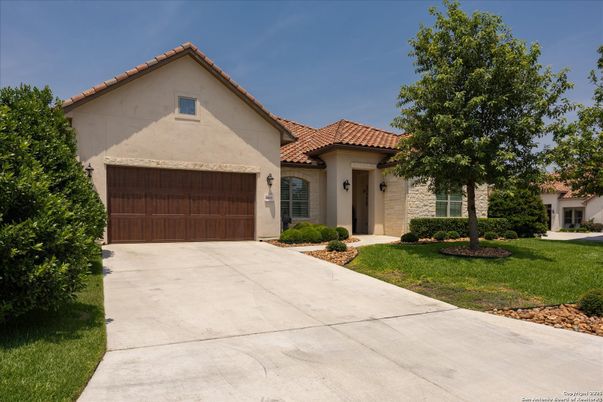 Attached, Exterior, Facade, Spanish Mediterranean