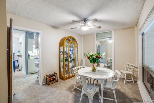 Dining room, Interior