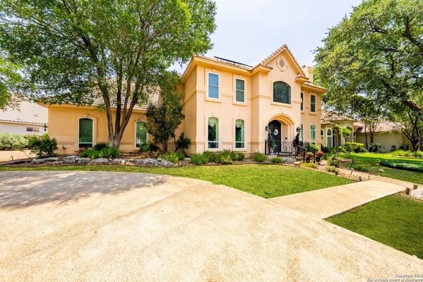 Backyard, Exterior, Facade, Mediterranean
