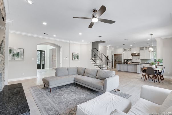 Dining room, Interior, Kitchen, Living room, Pendant Lights, Recessed Lighting, Stainless Steel Appliances