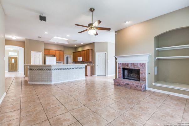 Fireplace, Interior, Kitchen, Recessed Lighting