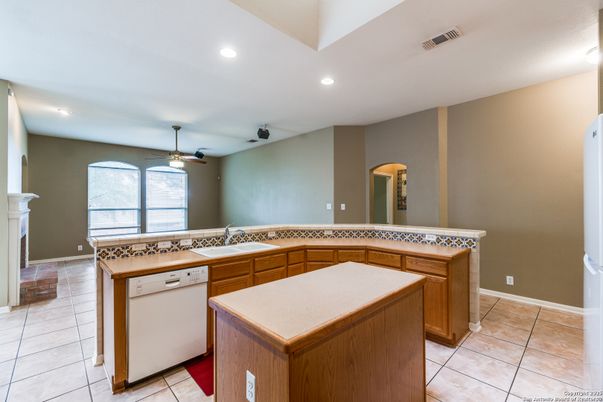 Dining room, Interior, Kitchen, Recessed Lighting