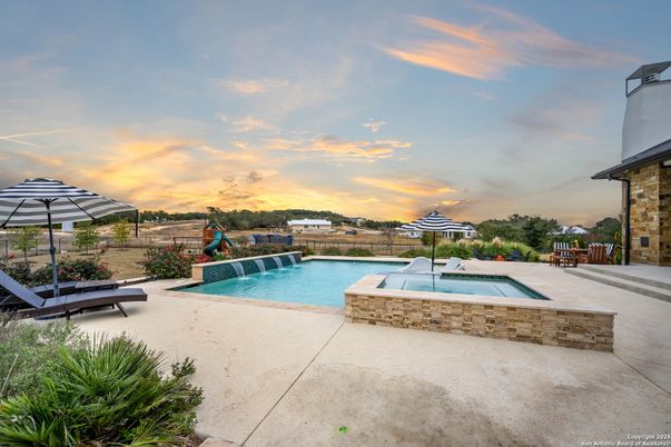 Exterior, Playground, Pool