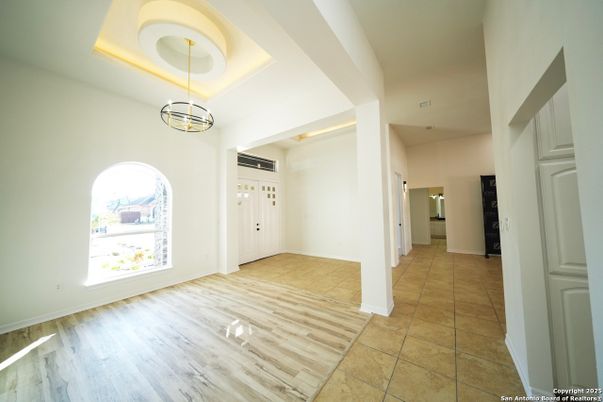 Empty room, Interior, Pendant Lights, Wood Texture Flooring