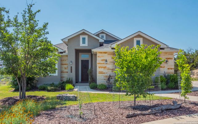 Exterior, Facade, American Craftsman