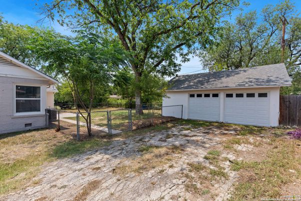 Backyard, Detached Garage, Exterior