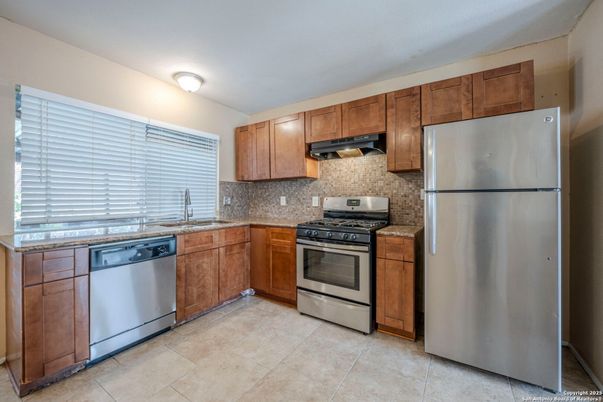 Interior, Kitchen, Stainless Steel Appliances