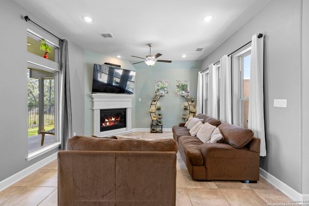Fireplace, Interior, Living room, Recessed Lighting