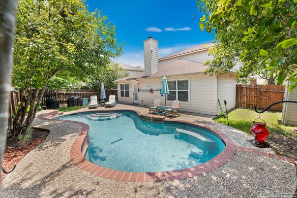 Exterior, Pool