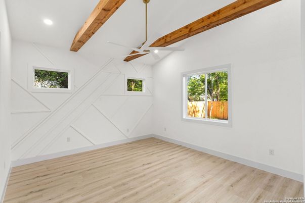 Empty room, Interior, Recessed Lighting, Wooden Beams, Wood Texture Flooring