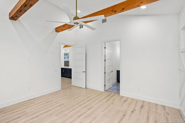 Empty room, Interior, Recessed Lighting, Wooden Beams, Wood Texture Flooring
