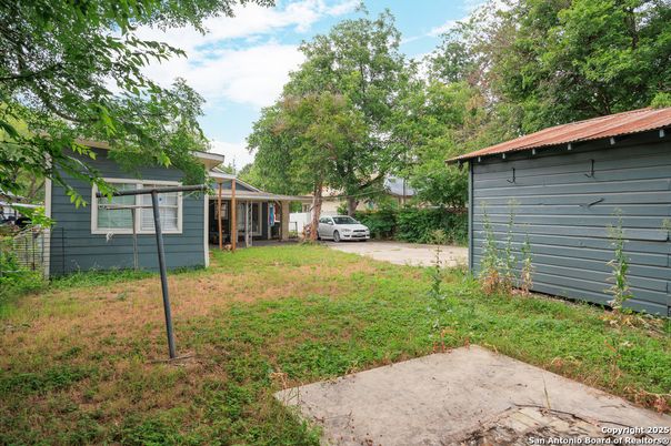 Backyard, Exterior