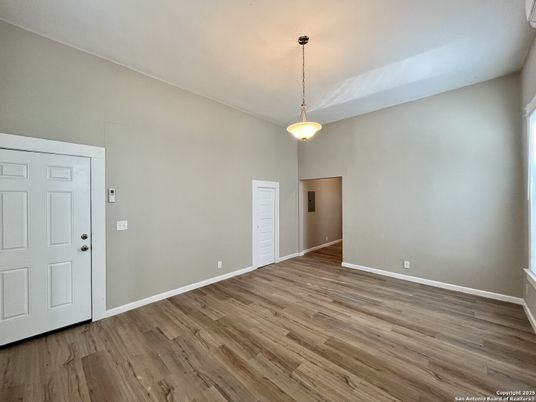 Empty room, Interior, Pendant Lights, Wood Texture Flooring