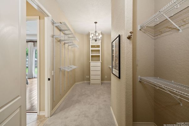 Chandelier, Interior, Walk-in Closets