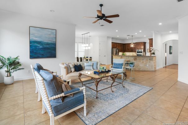 Interior, Kitchen, Living room, Pendant Lights, Recessed Lighting, Stainless Steel Appliances