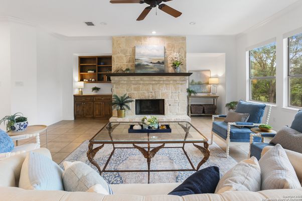 Fireplace, Interior, Living room, Recessed Lighting