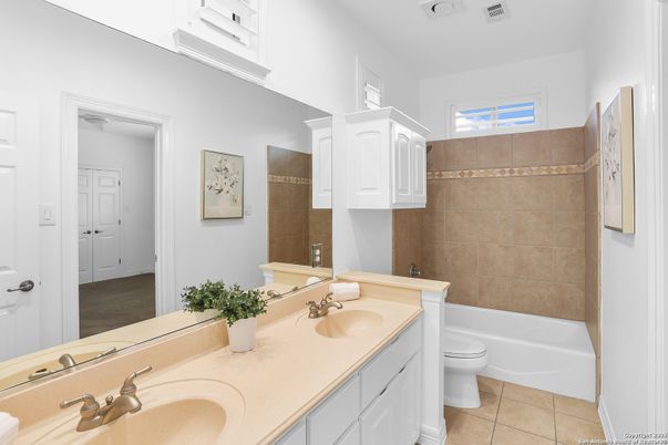 Bathroom, Dual Sink Vanities, Interior