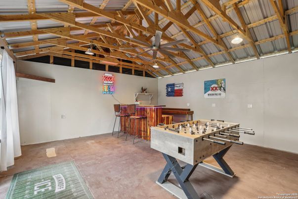 Game Room, Interior, Wooden Beams