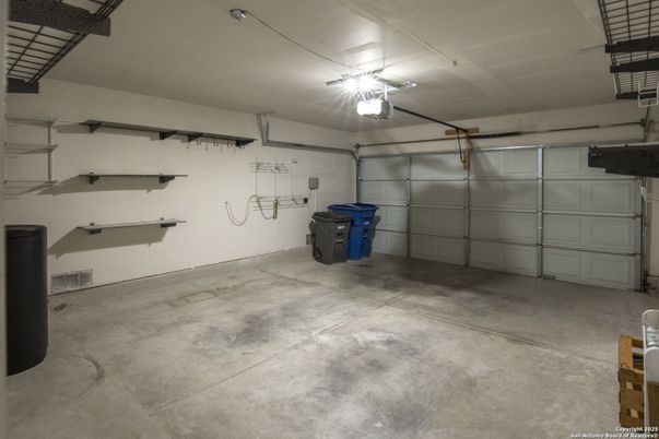 Garage, Interior