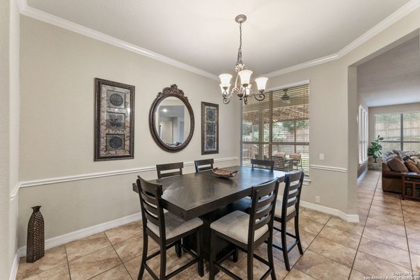 Chandelier, Dining room, Interior