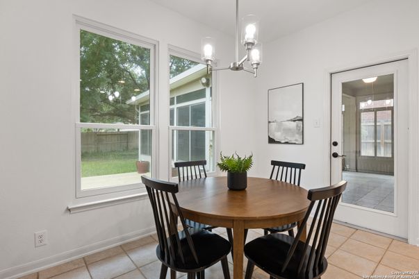 Dining room, Interior, Pendant Lights